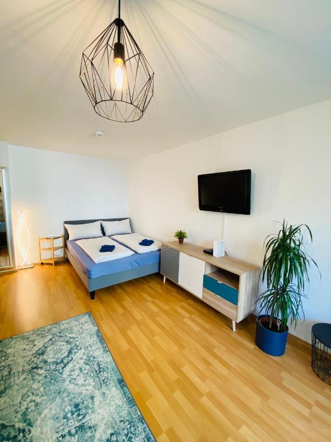 Outletcity Apartment Ferienwohnung Metzingen Metzingen  Exterior photo