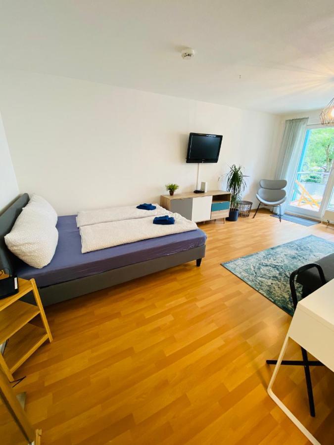 Outletcity Apartment Ferienwohnung Metzingen Metzingen  Exterior photo