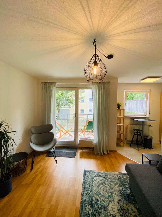 Outletcity Apartment Ferienwohnung Metzingen Metzingen  Exterior photo
