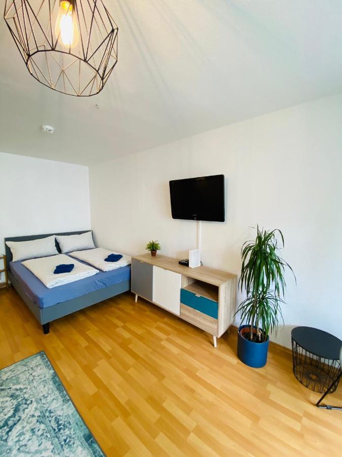 Outletcity Apartment Ferienwohnung Metzingen Metzingen  Exterior photo