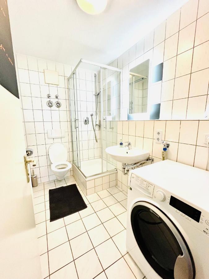 Outletcity Apartment Ferienwohnung Metzingen Metzingen  Exterior photo