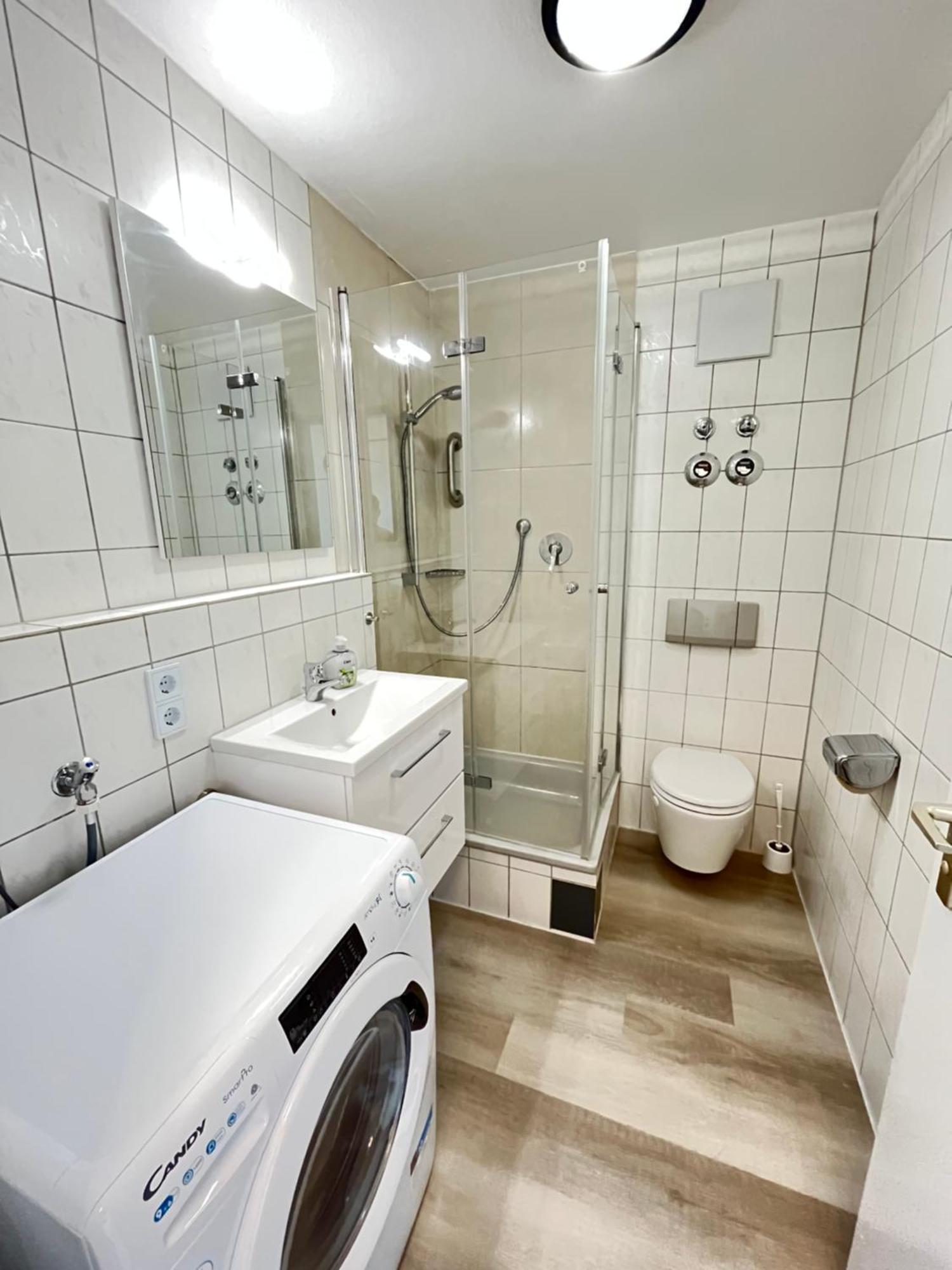 Outletcity Apartment Ferienwohnung Metzingen Metzingen  Exterior photo