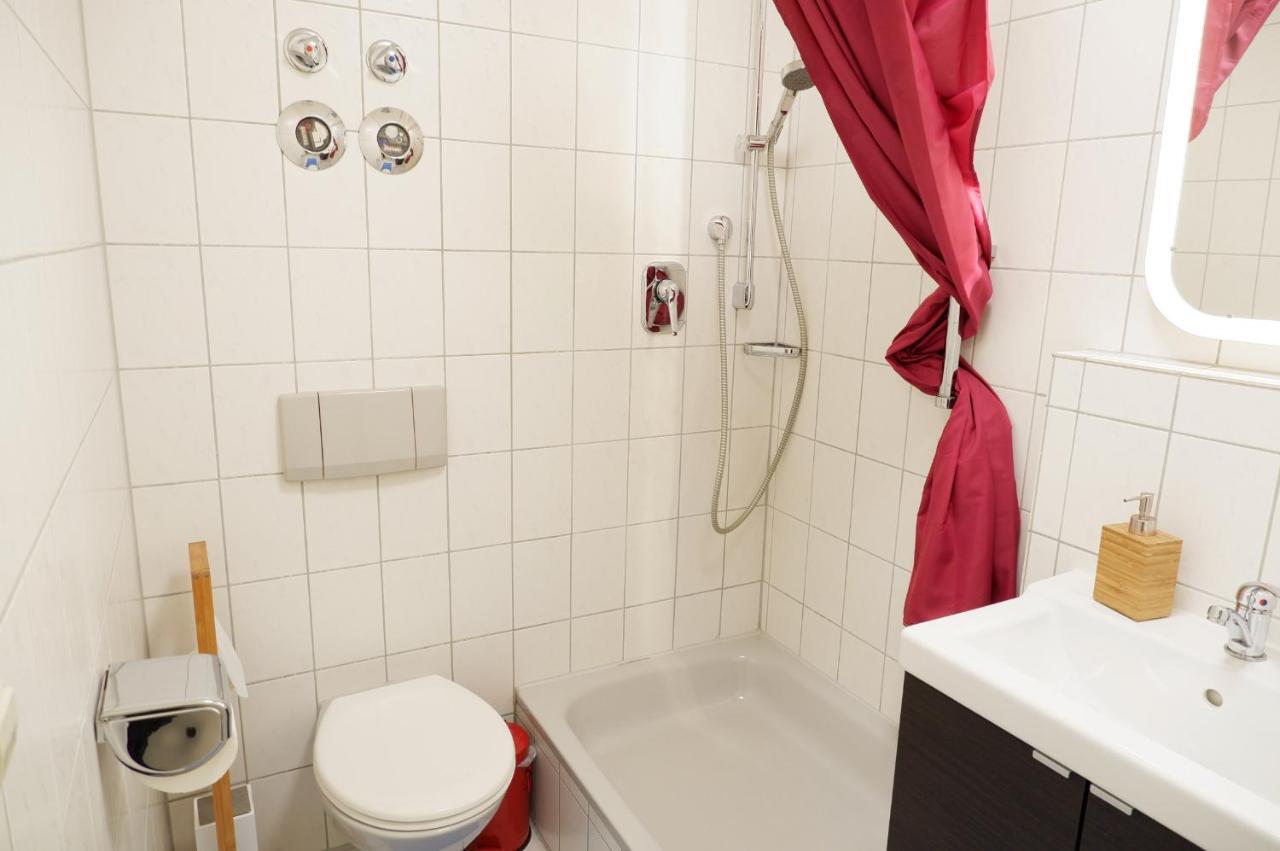 Outletcity Apartment Ferienwohnung Metzingen Metzingen  Exterior photo